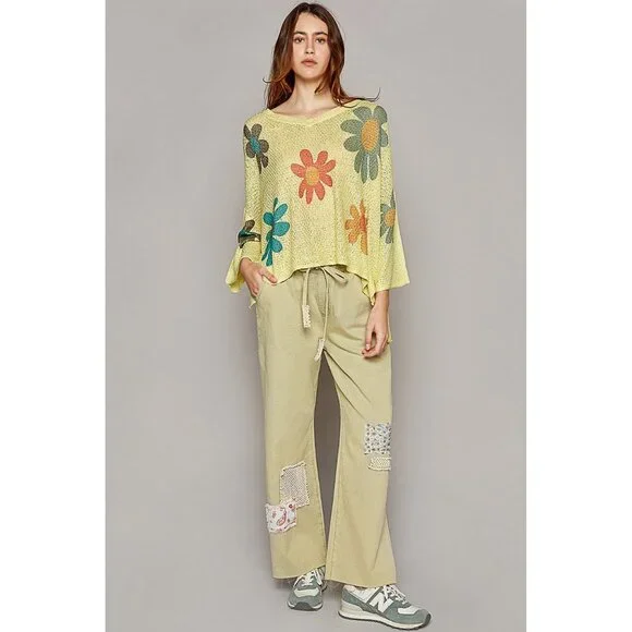 POL V-Neck Colorful Flower Print Light Weight Sweater Top - Picture 5 of 6